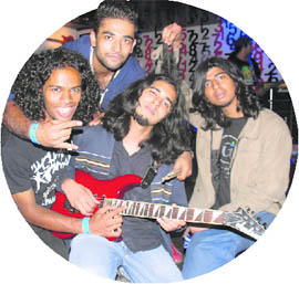The ongoing Pub-Rock-Festival at Rock In Rio, sec-43, saw a electrifying performance by rock band Octoberand city-based bands Carrot Fish and ATM on Saturday.