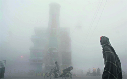 Karnal saw seasons first fog on Monday morning