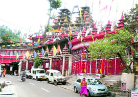 The Shiv Mandir on the Dehradun-Mussoorie Road.