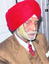 Dr Harnam Singh Shan