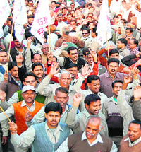 BHEL employees hold demonstration in Haridwar on Wednesday.