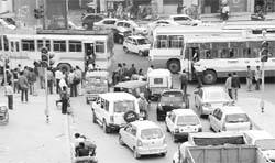 Vehicles stranded in a traffic jam owing to non-functional traffic lights at an intersection in Zirakpur