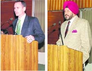 Dominic Keating, First Secretary for Intellectual Property in the US Embassy, New Delhi; and (right) Lt-Gen D.D.S. Sandhu (retd), VC, Kurukshetra University, speak on the need for intellectual property rights at University Faculty Lounge. 