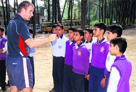 Mathew shares finer aspects of soccer with HAPS students at Hamirpur