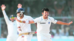 Indias Shanthakumaran Sreesanth appeals unsuccessfully on the third day of the second Test match against Sri Lanka at the Green Park Stadium in Kanpur 