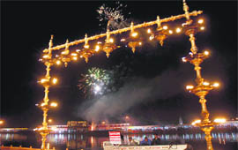  A view of the Brahma Sarovar on the concluding day of the Geeta Jayanti Samaroh in Kurukshetra.