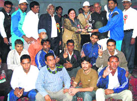 Haryana Education and Health Minister Geeta Bhukkal gives away prizes to winners at the closing ceremony of the 28th National Shooting Volleyball Championship in Jhajjar.