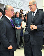 Outgoing Director-General of the International Atomic Energy Agency Mohamed ElBaradei (right) talks to his successor Yukiya Amano from Japan during a farewell reception at Vienna's International Centre.