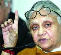 Sheila Dikshit addresses a press conference in New Delhi on Tuesday.
