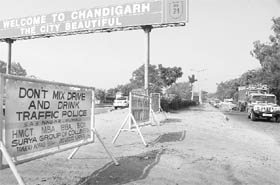 Following news reports about Mohali district administration failing to block the illegal U-turn at the Zirakpur sales tax barrier, only temporary barricades were placed at the spot on Saturday.