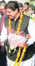 INLD secretary-general Ajay Singh Chautala at a convention in Mallekan, Ellenabad.