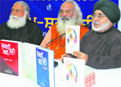 NS Rattan, patron-in-chief of the Sarang Research and Cultural Centre, addresses a press conference at the Press Club, Sector 27, Chandigarh.