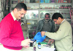 Drug inspector raids a chemist shop selling scheduled “H” drugs without prescription in Ludhiana.