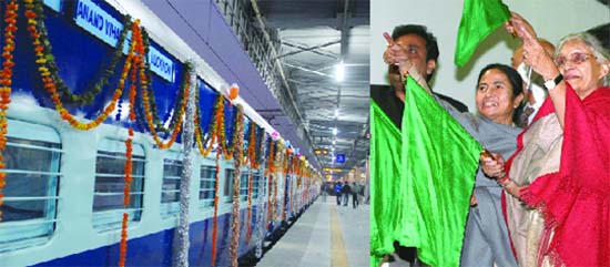 The first train at the Anand Vihar terminal after its inauguration by Delhi Chief Minister Sheila Dikshit along with Union railways minister Mamata Banerjee in New Delhi