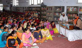 Vijay Anand, president, Arya Samaj, Ferozepur, highlighting the life of Swami Shardhanand at the DAV College for Women in Ferozepur. Photo by writer
