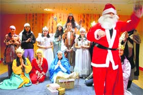 MCM girls celebrate Christmas in Chandigarh