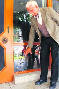 Colonel Kartar Singh (retd), a resident of Sector 12, shows the window from where thieves broke into the house at Panchkula