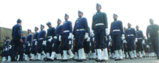 An Air Force contingent marches through the Rajpath during the rehearsal for the 61st Republic Day celebration in New Delhi 