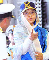 President Pratibha Patil visits aircraft carrier INS Viraat at Western Naval Command, Mumbai, on Wednesday.