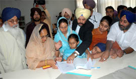Harsimrat Kaur Badal filing her nomination papers as SAD candidate for Bathinda parliamentary sea