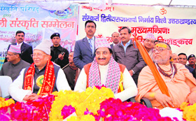 From left: RSS chief KS Sudarshan, Chief Minister Ramesh Pokhriyal Nishank and Shankaracharya RR Rajeshwaram at the Nepali Cultural Convention in Haridwar on Sunday.