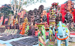Woodwork of Andhra Pradesh on display at the National Handloom Expo in Dehradun on Monday
