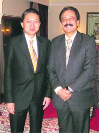 Sahara India chairman Subrata Roy called on Japanese Prime Minister Yukio Hatoyama in New Delhi