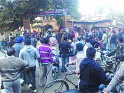 Activists of the BJP, the BJYM and the Shiv Sena demonstrate before the city police Station and block the road traffic on the Banga road in Phagwara