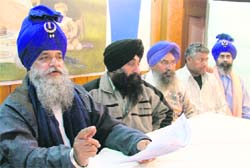 Kulvir Singh Khalsa addresses mediapersons in Ludhiana 