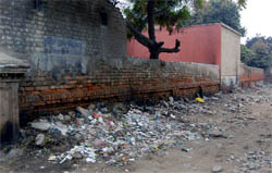 A view of the passage that leads to the Nehru Park, Abohar