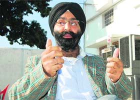 Paramjot Singh who holds the Guinness World Record of playing the tabla for 313 hours continuously