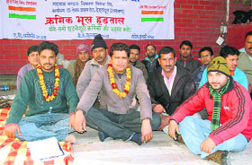 Members of a union of the Garhwal Mandal Vikas Nigam on a fast in Dehradun. 