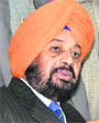 Former Director of the CBI Joginder Singh addresses mediapersons in Ludhiana on Monday.