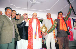 Praveen Togadia being felicitated by local leaders of the Vishwa Hindu Parishad at a function in Dehradun