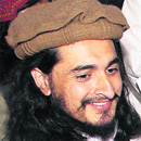 Pakistan Taliban commander Hakimullah Mehsud during a news conference in South Waziristan in this May 24, 2008, file photo.