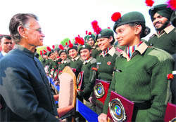 Punjab Governor Shivraj Patil with NCC cadets, who participated in the New Delhi Republic Day parade and Prime Ministers Rally, at Punjab Raj Bhawan, Chandigarh