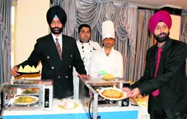 Ramandeep Singh Trehan launches the InstaCook range of Microwave ovens