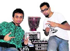 Dj Rohit(L) and Dj Sameer (R)