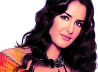 Katrina to play item girl in Tees Maar Khan