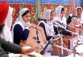 Students from Talwandi Sabo at a shabad recitation held at the Khalsa College in Bathinda on Wednesday