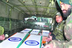 The bodies of Army men, who were killed in an avalanche in Gulmarg on Monday, being sent to their native places on Wednesday. 