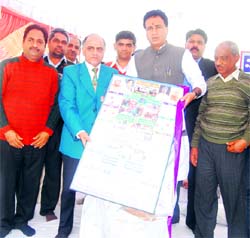 Randeep Singh Surjewala, PWD and Public Health Minister, Haryana, launches the DRDA calendar at ITI, Kaithal.
