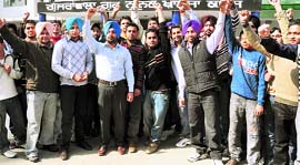 Students of GN Khalsa College protest against fee hike in Ludhiana