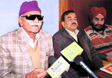 Sangharash Samiti convener Brig Suchet Singh (retd) addresses reporters in Jammu on Sunday