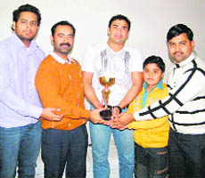 Wrestler Sangram Singh being honoured in Rewari.