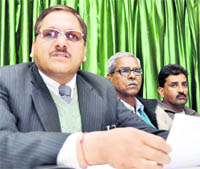 Prof HC Nainwal, Registrar of Uttarakhand Technical University, announces the start of an inter-college competition in Dehradun 