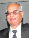 RK Bhargava, an energy expert, delivers a lecture in Dehradun