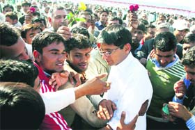 MP Deepender Hooda is hounded by the public in Rohtak