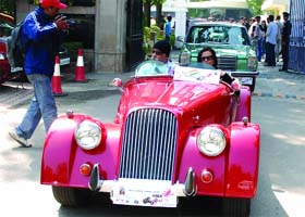 Vintage cars come out to support Meri Dilli, Meri Yamuna campaign in New Delhi