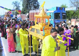 A procession of Shri Adinath Digambar Jain being taken out in Dehradun